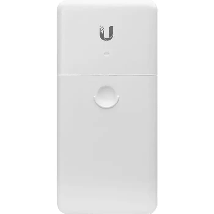 Ubiquiti Networks NanoSwitch outdoor 4-port Gigabit switch with PoE passthrough