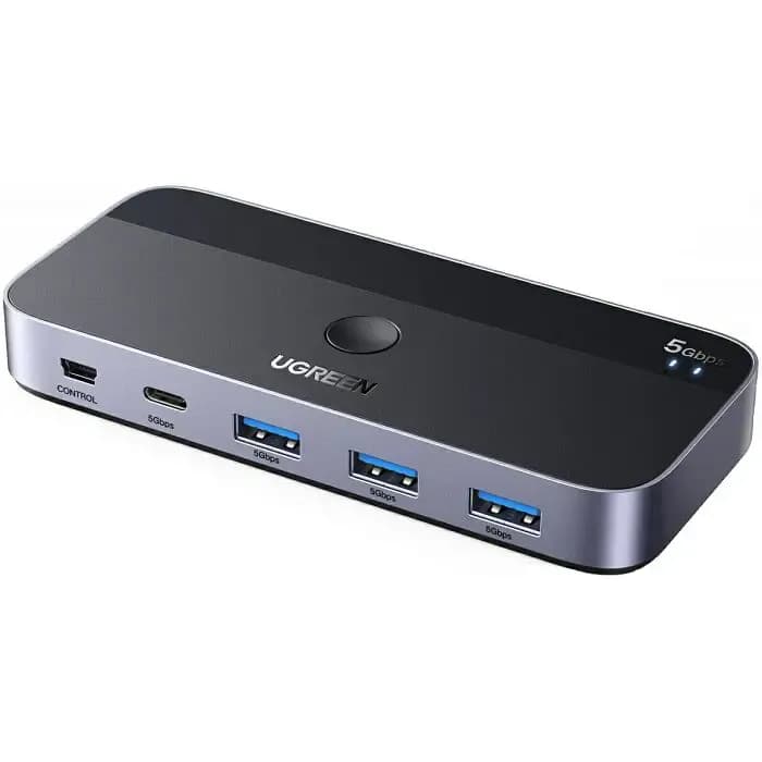 USB Hub Ugreen 15705, 3xUSB-A 3.0, USB-C, za dva računala, sivi